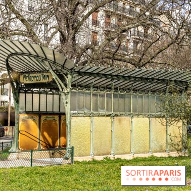 Le dernier édicule de type B d'Hector Guimard - Métro Porte Dauphine