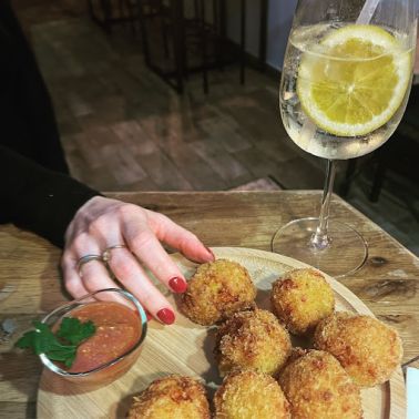 La Mia Casa : le bar à tapas lounge et branché du 12ième - 2022 11 25