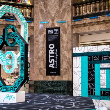 Astro impose l’Urban Art Fair dans l'atrium des Galeries Lafayette Champs-Elysées - credit photo   Lionel Belluteau   unœilquitraine   Astro   Urban Art Fair 002