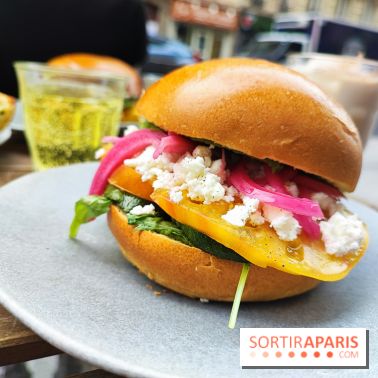 Silo Café : une adresse insolite qui mêle sport et burgers - Notre avis - 140128