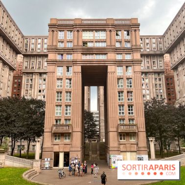 Découverte de l'architecture de Noisy-le-Grand, des Arènes de Picasso aux Espaces Abraxas