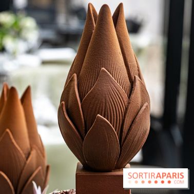 L'oeuf de Pâques fleur du George V Paris par Michael Bartocetti 2024