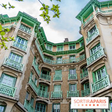 Insolite, la façade originale de la rue Blomet Paris 15e - photos