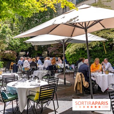 La terrasse du Jardin Privé à Châtelet Les Halles en mode barbecue  -  A7C6498