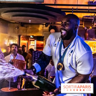 Teddy Riner fête sa 3e médaille d'or olympique au Bistrot Podium