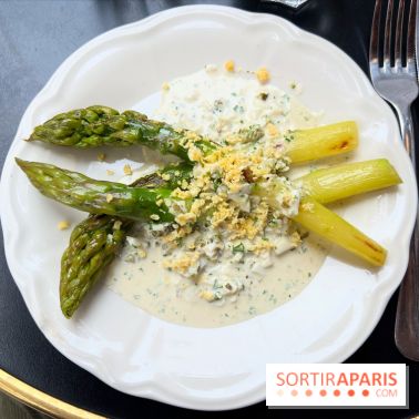Le Cochon à l'Oreille - Asperges, sauce mimosa