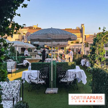 Le Marta, le bar à cocktails perché sur le rooftop de l'Hôtel Barrière Fouquet's Paris tout l'été 2025 - image00012