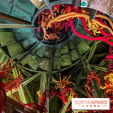 Paris Design Week 2025: une œuvre textile s'invite dans la Colonne de Juillet, place de la Bastille - IMG 7304 jpg