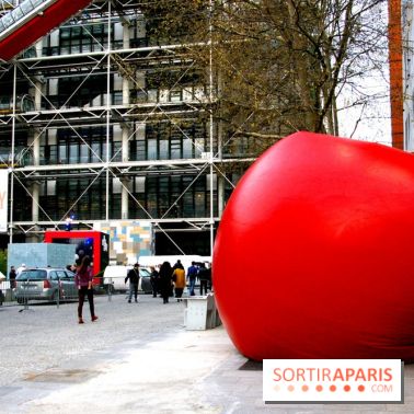 Le RedBall Project de Kurt Perschke débarque à Paris