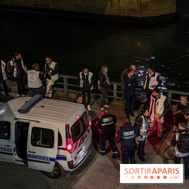 Simulation géante des pompiers de Paris sur les quais parisiens