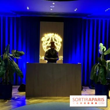 Ici C’est Paris La Maison : nos photos du pop-up gratuit du PSG à Paris - L’accueil bleu d’Ici C’est Paris La Maison