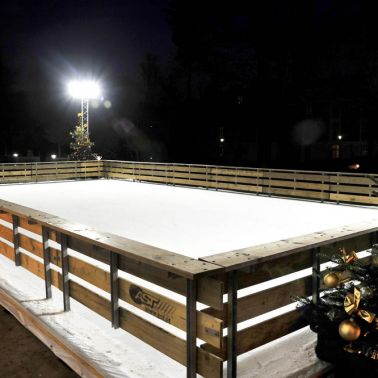 La Patinoire du Trianon Place de Versailles