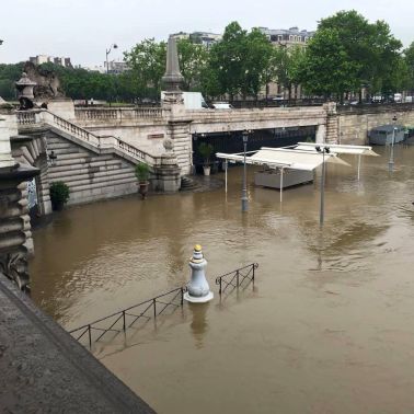 Inondations Paris : Le Faust