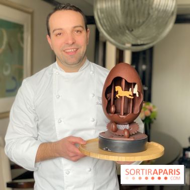 Photos : L’œuf de Pâques Carrousel du Peninsula Paris par Dominique Costa