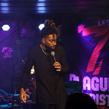 Les 7 Blagues de Cristal, le Comedy Club au Jardin Sauvage