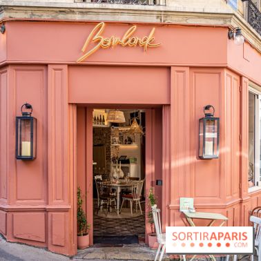 Bombarde restaurant méditerranéen et festif à Montmartre - devanture