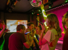 KaraFun Bar Paris : le karaoké immersif pour un EVJF, un anniversaire ou une soirée mémorable