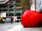 Le RedBall Project de Kurt Perschke débarque à Paris 