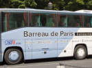 Le bus Barreau de Paris Solidarité s'installe à Paris Plage