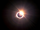 Eclipse solaire du 12 août : à partir de quel heure peut on observer le phénomène et quand aura lieu le pic ?
