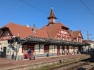 Cette gare à colombages et tour-horloge est l’une des plus étonnantes d’Île-de-France