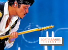 Bruno Mars, guitare en main au Stade de France