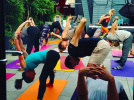 Cet été cours de yoga sur le rooftop du Mob Hotel - Namaste !