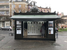 JCDecaux recycle le kiosque de presse vide de Meudon en point de vente de légumes