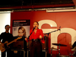 Anna Calvi en Showcase à la Fnac