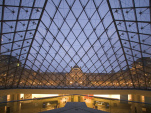 Musée Louvre Nuit | usée du Louvre © Paris Tourist Office - Photographe : Marc Bertrand - Architecte : Ieoh Ming Peï  Marc Bertrand