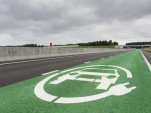 Essonne : l'A10 devient la premier autoroute de recharge de voiture électrique en roulant