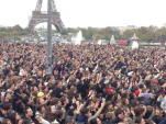 Le flashmob géant Gangnam Style de Cauet avec Psy au Trocadéro