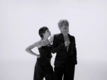 Vidéo : Indochine et Christine and the Queens reprennent le tube « 3e sexe » 