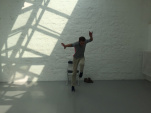 Rémy Yadan dans L'Atrabile, une performance de danse au musée Picasso