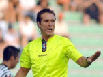 Séville : Un arbitre italien au sifflet