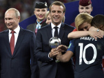 PSG : Macron aurait tenté en privé de convaincre Kylian Mbappé de rester à Paris