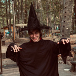 Halloween 2026 à Aventure Floreval (91) : labyrinthe hanté et accrobranche nocturne en forêt