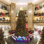 Les Galeries Lafayette Champs-Elysées vous invitent à vivre un Noël poétique et haut en couleurs signé par le créateur Charles de Vilmorin