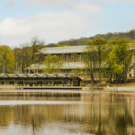 Le Perchoir Y d&eacute;voile un nouveau restaurant-terrasse sur l'eau et revient avec sa guinguette 