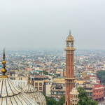 Covid : ce que l'on sait du variant indien, le "double mutant" qui inquiète