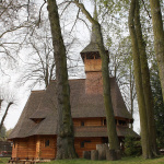 Découvrez une église insolite en bois cachée en région parisienne ! 