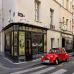 Insolite : l'Hôtel du Petit Moulin, une adresse secrète cachée derrière une boulangerie à Paris