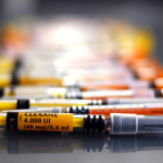 Coronavirus : les vaccins auront des effets secondaires selon le Conseil scientifique