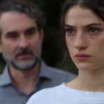 Sterling Point : Jay Duplass, Ella Rubin