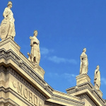 Connaissez-vous la signification des 23 statues qui ornent la gare du Nord ?
