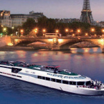Le VIP Paris, yacht-hôtel sur la Seine, inaugure 6 suites jacuzzi