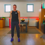 Confinement : Jean-Claude Van Damme donne des cours de sport en vidéo