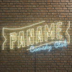 Le Paname Art Café reprend du servie avec du stand-up en extérieur 
