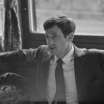 Belmondo le magnifique : l'icône du cinéma français au cœur d'une exposition à la Cinémathèque