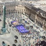 une piste de padel sur la Place Vendôme 